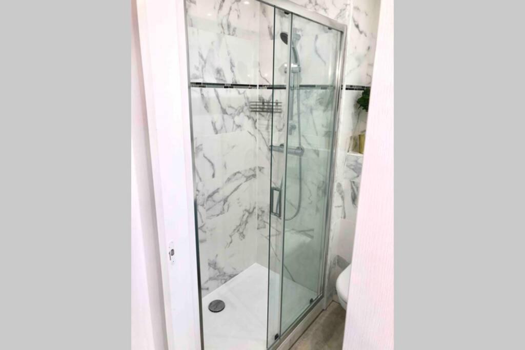 Grand Studio Cabine 30 M² Centre Ville, Refait A Neuf Pour Vous ! Climatise La Grande Motte Ngoại thất bức ảnh