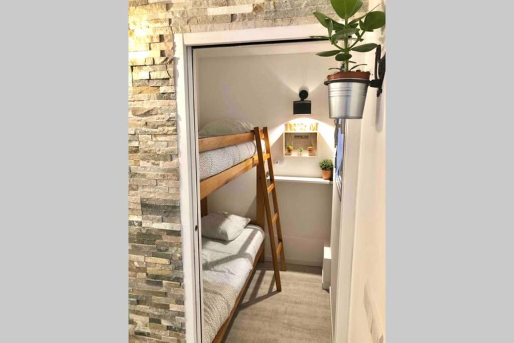 Grand Studio Cabine 30 M² Centre Ville, Refait A Neuf Pour Vous ! Climatise La Grande Motte Ngoại thất bức ảnh